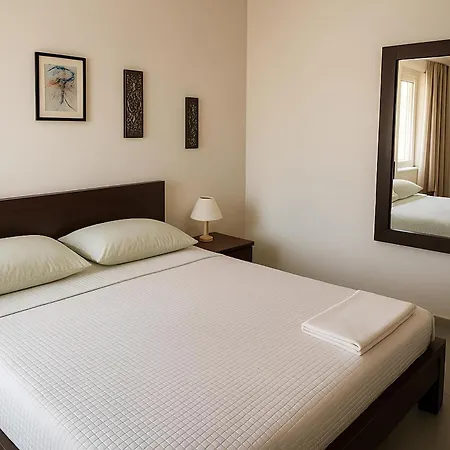 Apartment Modern & Prime Location Golem (Tirana)