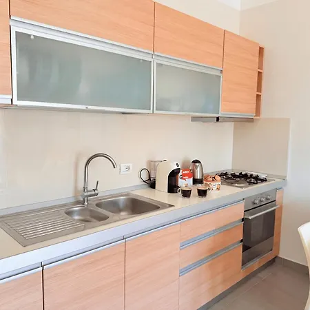 Lejlighed Comfy In Durres 100 Meters From The *