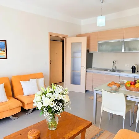 Comfy In Durres 100 Meters From The Lejlighed Golem (Tirana)