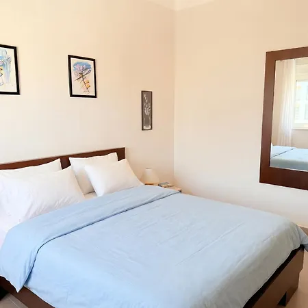 Comfy In Durres 100 Meters From The *
