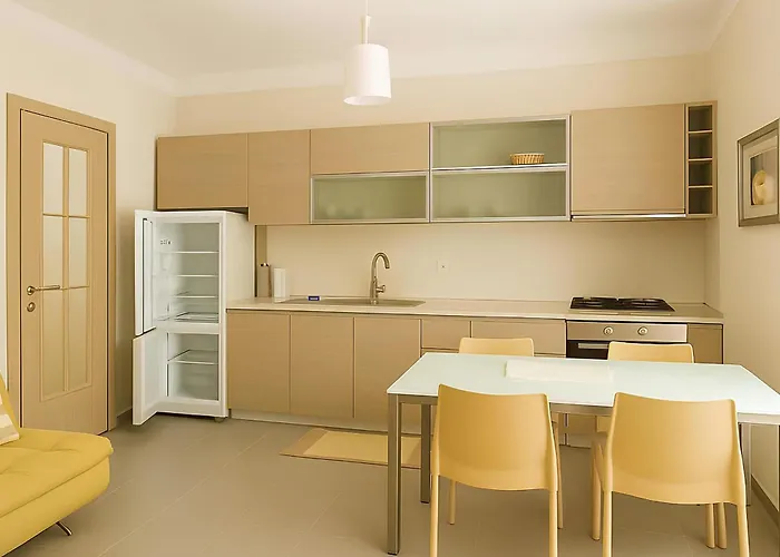 Modern & Prime Location